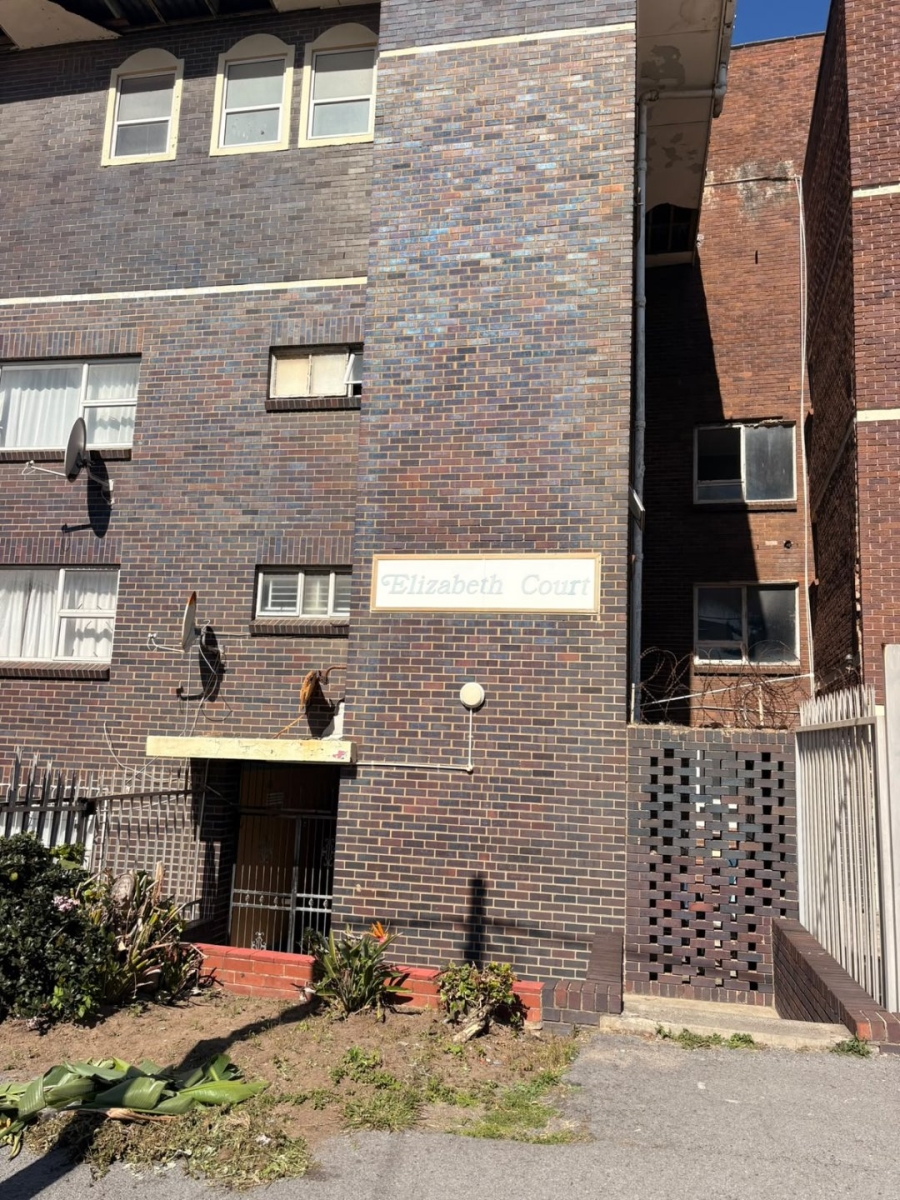 7 Bedroom Property for Sale in Quigney Eastern Cape
